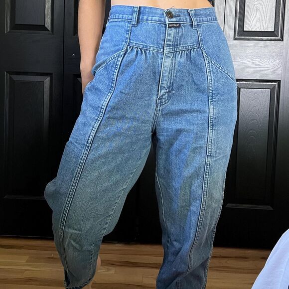 Vintage 80s Brittania high rise medium wash jeans size 10 tapered fit - Picture 3 of 9
